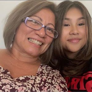 Meet your Posher, Ana